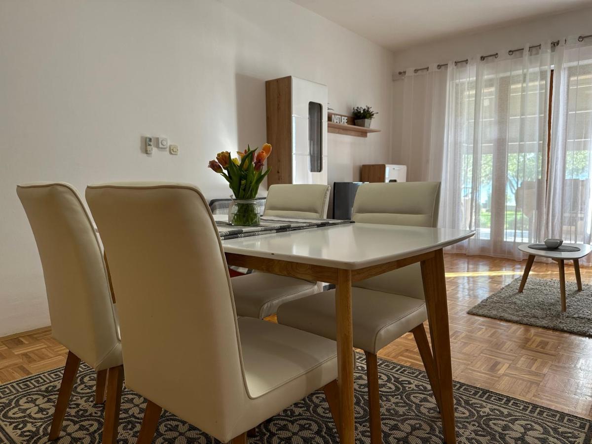 Apartmani Roko Biograd Na Moru Exterior photo