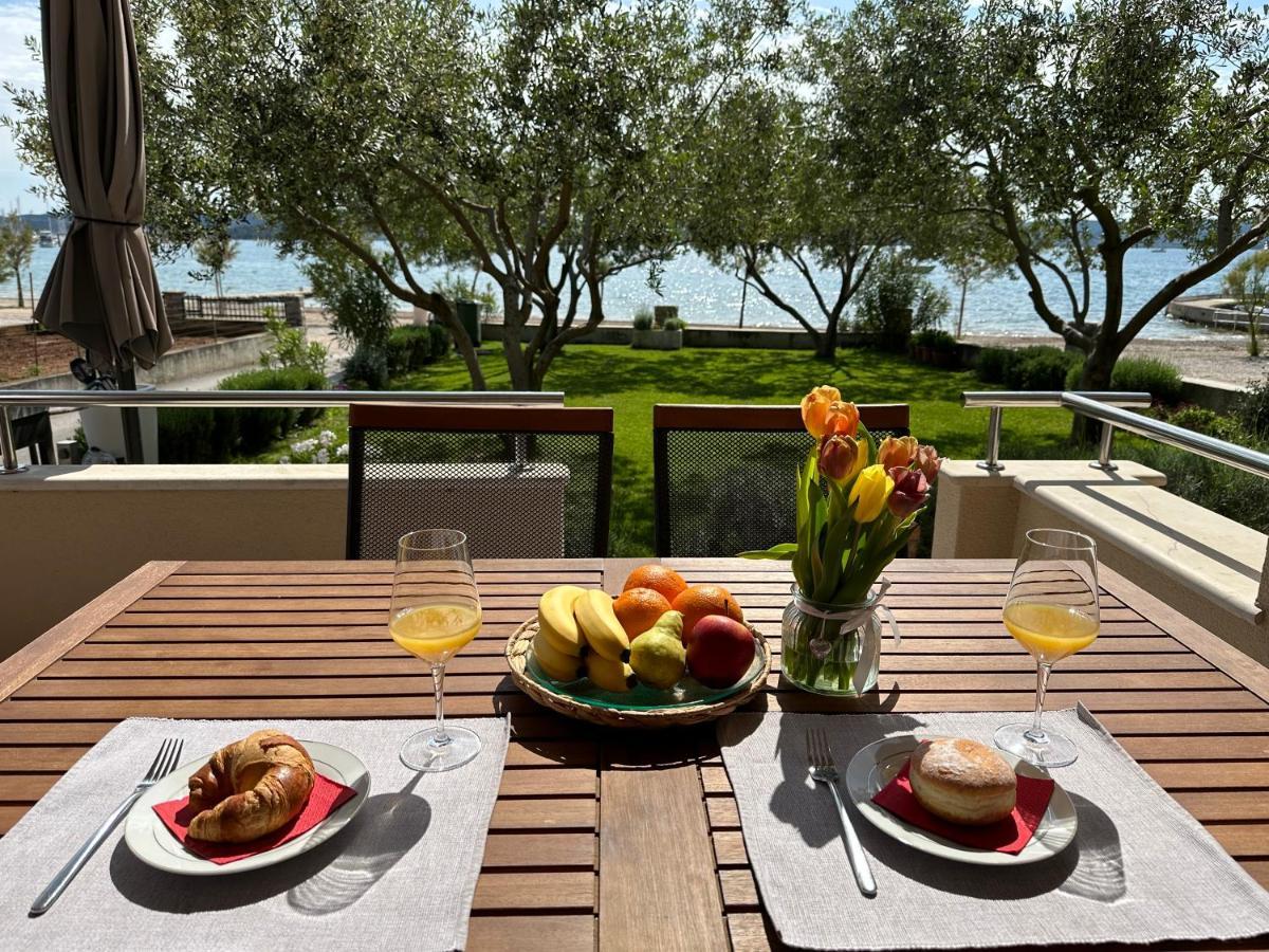 Apartmani Roko Biograd Na Moru Exterior photo