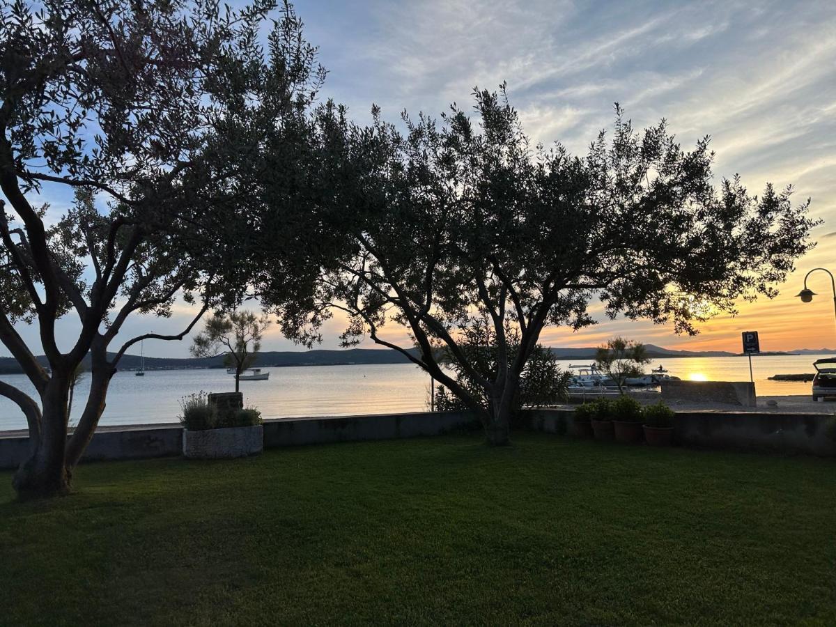 Apartmani Roko Biograd Na Moru Exterior photo